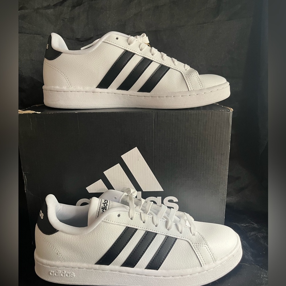 Adidas- Grand Court Tennis